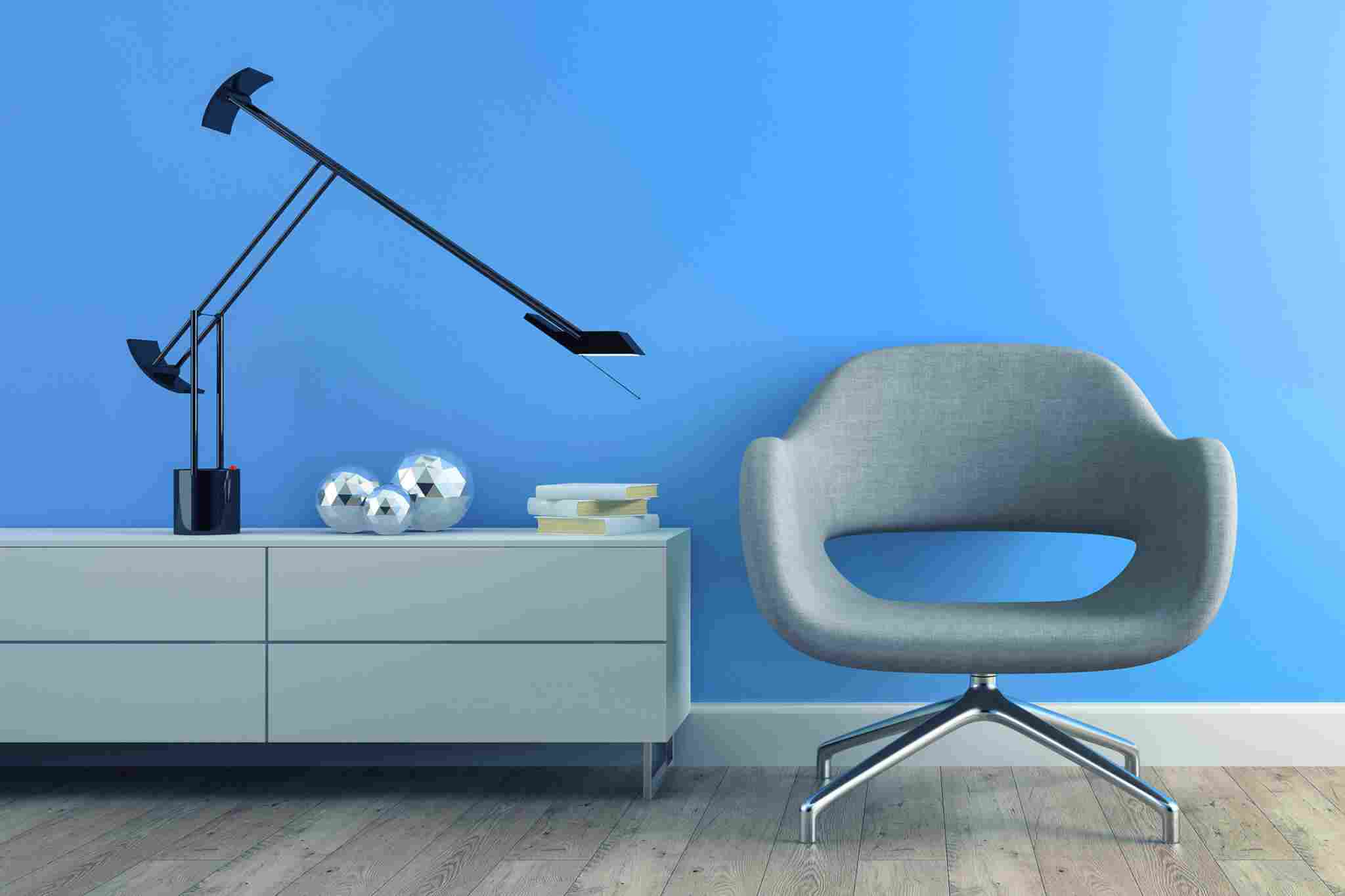 https://www.pocketworth.in/wp-content/uploads/2017/05/image-chair-blue-wall.jpg